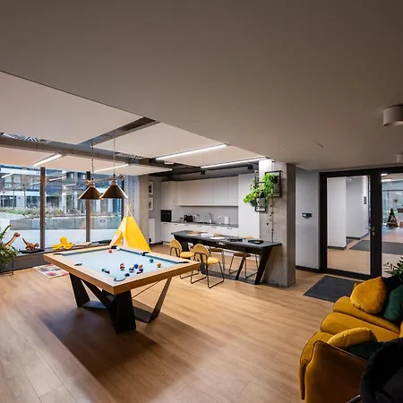 Business Park Cosy By Bookinghost Varsavia